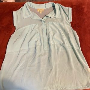 Vera Wang cut off blouse